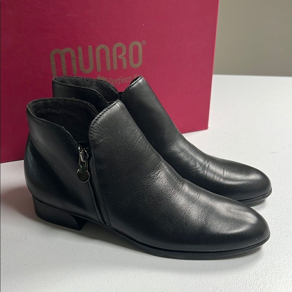 Munro Averee Black Leather Boots Bootie Shoes
